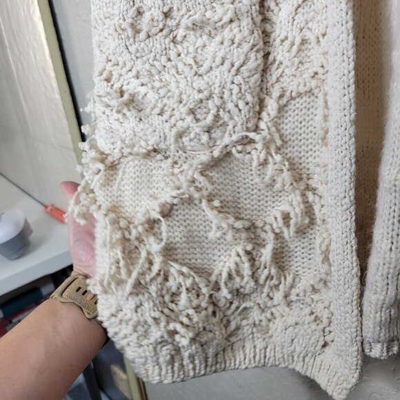 Anthropologie Akemi + Kin Fringe Boho Cardigan Crochet Open Front Cozy Oversized - Picture 14 of 14